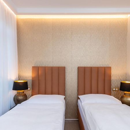 Pappas Hotel&Studio Подєбради Екстер'єр фото