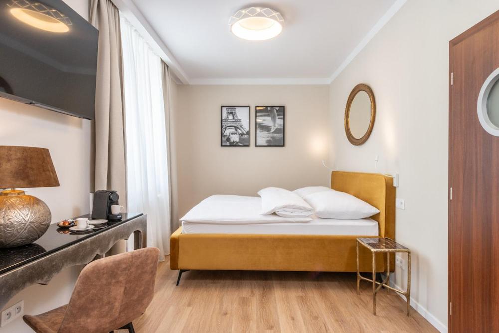 Pappas Hotel&Studio Подєбради Екстер'єр фото