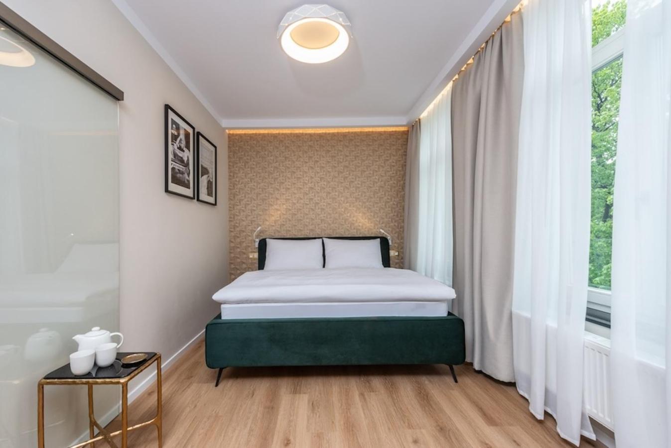 Pappas Hotel&Studio Подєбради Екстер'єр фото